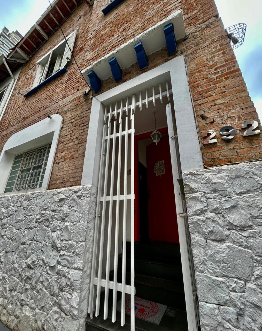 Pousada E Hostel Sao Paulo Comfort - Bairro Pinheiros, Proximo Hospital Das Clinicas E Incor, Oscar Freire, Av Paulista, Allianz, Vila Madalena E Facil Acesso Ao Ibirapuera E Morumbi ภายนอก รูปภาพ